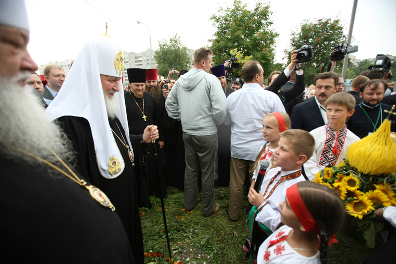 Патриарший визит на Украину. День восьмой. Посещение Луцкого строящегося кафедрального собора Всех святых, в земле Волынской просиявших.