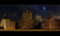 В Петербурге включили новую художественную подсветку Смольного собора