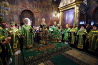 Накануне дня обретения мощей прп. Сергия Святейший Патриарх возглавил праздничные богослужения в Троице-Сергиевой лавре
