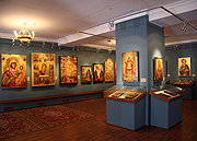 Выставка икон открылась в Свято-Троицком Ипатьевском монастыре Костромы