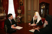 Встреча Святейшего Патриарха с губернатором Тюменской области и правящим архиереем Тобольско-Тюменской епархии