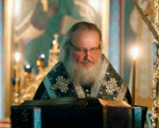 В Великий понедельник Святейший Патриарх Кирилл совершил вечернее богослужение в Новоспасском монастыре