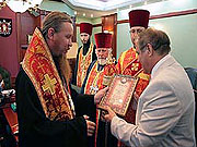 Мэр Бердянска удостоен церковной награды за помощь в возрождении духовности края