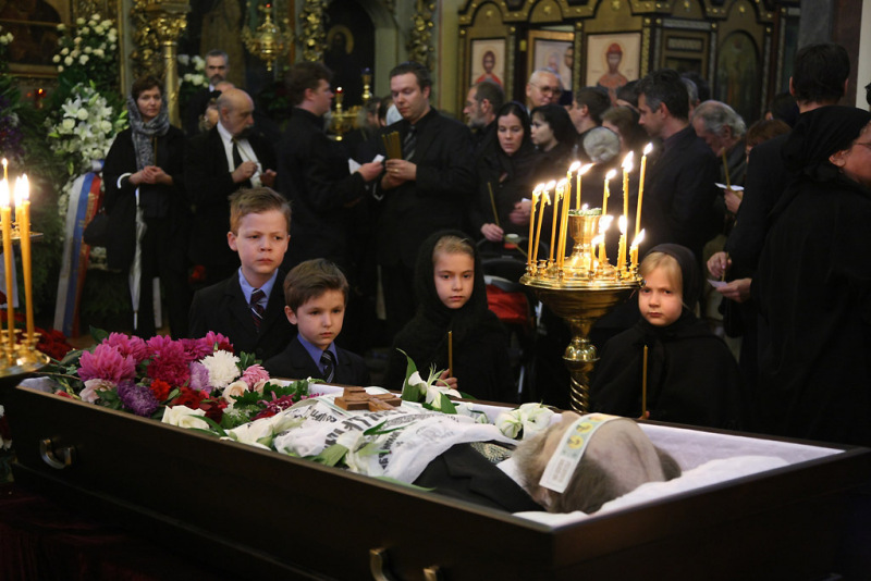 Отпевание и погребение Александра Солженицына