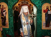 Митрополит Киевский и всея Украины Владимир совершил освящение храма в честь прп. Исидора Пелусиота во Введенском монастыре