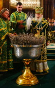 Предстоятель Русской Церкви возглавил всенощное бдение накануне праздника Входа Господня в Иерусалим