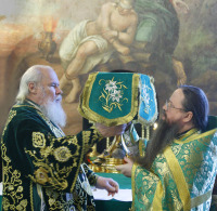 Божественная литургия в Троицком соборе Данилова монастыря