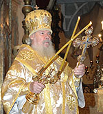В день памяти св. митрополита Петра, Московского и всея России чудотворца, Святейший Патриарх совершил Божественную литургию и молебен в Успенском соборе Кремля