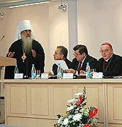 Митрополит Минский Филарет открыл конференцию 'Христианский ответ на ВИЧ: теория и практика'