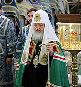 В день праздника Сретения Господня Святейший Патриарх Кирилл совершил Божественную литургию в Храме Христа Спасителя