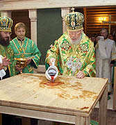 Митрополит Киевский Владимир освятил храм в честь Всех святых в Киеве