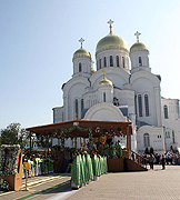 В день памяти преподобного Серафима Саровского в Дивееве совершена праздничная Божественная литургия под открытым небом
