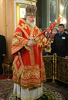 В день памяти блаженной Матроны Московской Предстоятель Русской Церкви совершил Божественную литургию в Покровском женском монастыре