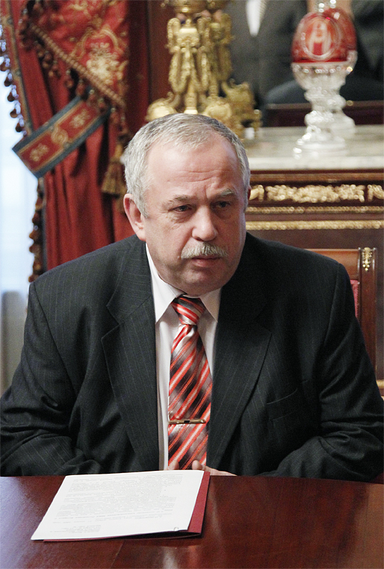 Зустріч Святішого Патріарха Кирила з Надзвичайним і Повноважним Послом Білорусі в Росії В.Б. Долгольовим