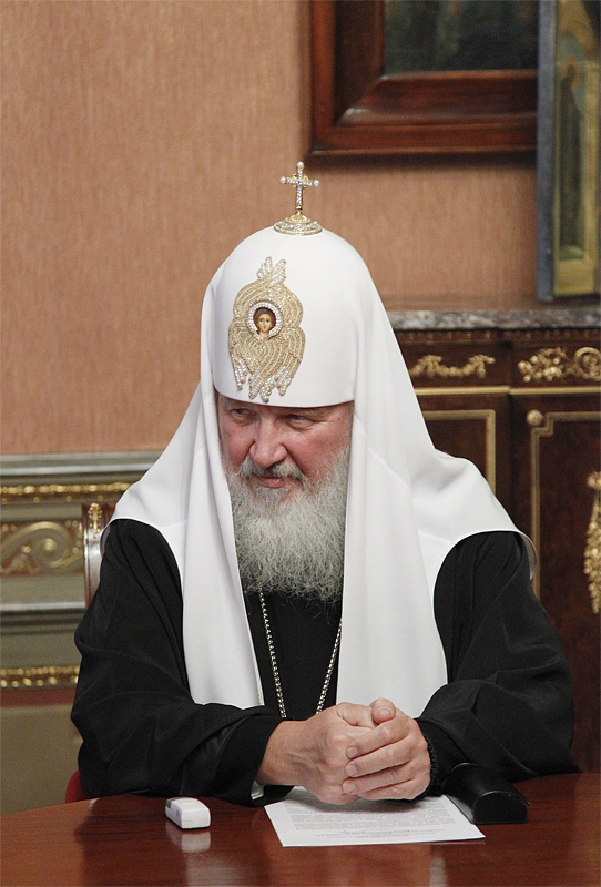 Зустріч Святішого Патріарха Кирила з Надзвичайним і Повноважним Послом Білорусі в Росії В.Б. Долгольовим