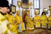 В Алма-Ате молитвенно почтили память страдальцев за Христа митрополита Серафима (Чичагова) и архимандрита Сергия (Сребрянского)