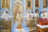 Патриарший экзарх всея Беларуси возглавил торжества в честь 420-летия храма Покрова Пресвятой Богородицы и 20-летия Покровского женского монастыря г. Толочина Витебской области