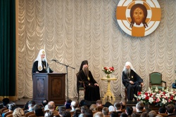 Выступление Святейшего Патриарха Кирилла на церемонии вручения Святейшему Патриарху Сербскому Порфирию диплома почетного доктора Московской духовной академии