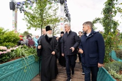 Святейший Патриарх Кирилл посетил фестиваль «Пасхальный дар» в парке «Коломенское» в Москве
