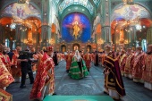 В день памяти великомученика Георгия Победоносца Предстоятель Русской Церкви совершил Литургию в Патриаршем соборе в честь Воскресения Христова — главном храме Вооруженных сил России