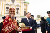 Ковчег с мощами святителя Тихона, Патриарха Московского, торжественно встретили в Твери