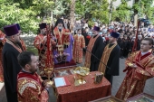 Епископ Сочинский Герман освятил часовню во имя страстотерпца Николая II при средней школе № 10 города Сочи