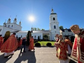 В городе Иваново торжественно встретили ковчег с мощами Патриарха Тихона