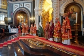 Поздравительный адрес членов Священного Синода Русской Православной Церкви Святейшему Патриарху Кириллу с днем тезоименитства