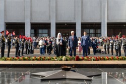 Святейший Патриарх Кирилл посетил парад московского кадетского движения «Не прервется связь поколений»