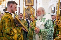 Святейший Патриарх Кирилл совершил утреню всенощного бдения в Свято-Духовом соборе Минска