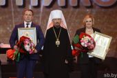 Патриарший экзарх всея Беларуси вручил церковные награды медицинским работникам в преддверии их профессионального праздника