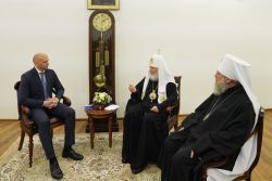Состоялась встреча Святейшего Патриарха Кирилла с губернатором Калининградской области А.С Беспрозванных и митрополитом Балтийским Серафимом
