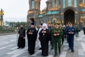 У главного храма Вооруженных сил России прошла мемориальная акция «Свеча памяти»