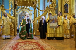 В день памяти первоверховных апостолов Петра и Павла Святейший Патриарх Кирилл совершил Литургию в соборе Петропавловской крепости Санкт-Петербурга