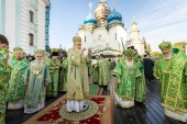 В канун праздника обретения мощей преподобного Сергия Радонежского Святейший Патриарх Кирилл совершил всенощное бдение в Троице-Сергиевой лавре