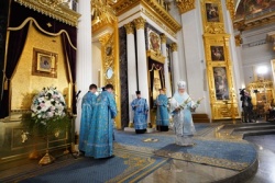 Святейший Патриарх Кирилл совершил Литургию в Казанском соборе г. Казани