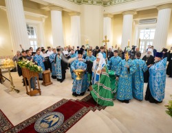 Святейший Патриарх Кирилл совершил освящение храма-памятника павшим воинам в честь Нерукотворного Образа Спасителя в Казани