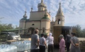 В Донецк доставили более 20 тонн бутилированной воды от Патриаршей гуманитарной миссии. Информационная сводка о помощи беженцам (за 4-10 августа 2025 года)