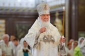В канун праздника Преображения Господня Святейший Патриарх Кирилл совершил всенощное бдение в Храме Христа Спасителя