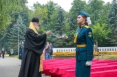 Митрополит Курский Герман принял участие в церемонии перезахоронения останков воинов и мирных жителей