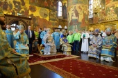 В праздник Успения Пресвятой Богородицы Предстоятель Русской Церкви совершил Литургию в Успенском соборе Московского Кремля
