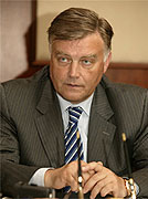 Святейший Патриарх Алексий поздравил президента ОАО 'Российские железные дороги' Владимира Якунина с 60-летием со дня рождения