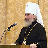 Митрополит Климент подчеркивает: на духовенстве лежит особая ответственность за противодействие невежеству и заблуждениям в среде православного народа